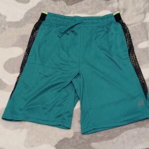 Russell basketball shorts boys XL